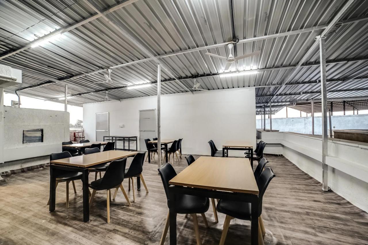 Hotel Bhumi World Bhiwandi Eksteriør bilde